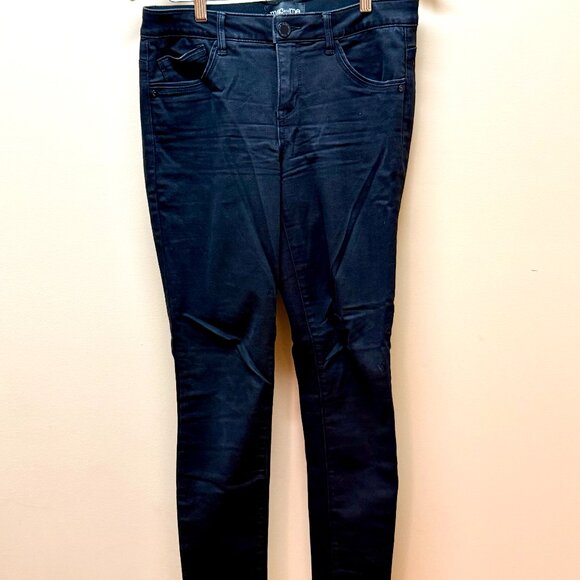 Mac and Me skinny jeans - Picture 1 of 3